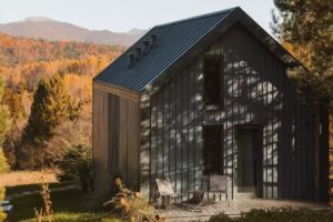 3 DIMENSIONS – HOUSES