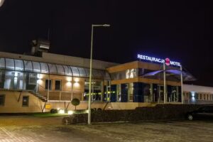 32 Motel Accommodation Rooms for rent Accommodation Restaurant