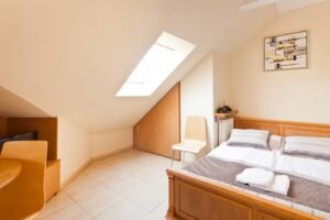 Adamon. Raumvermietung. Filipczak M.