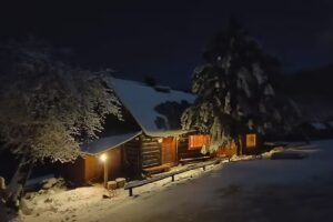 Adamy Studencki Schron Turystyczny „Pod Solniskiem”