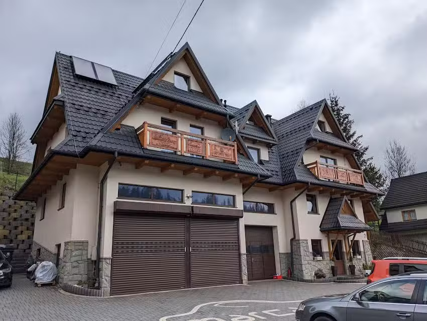 Aga Zimmer und Apartments Trocken