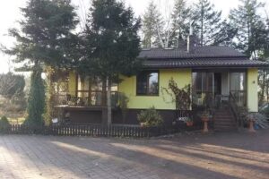 Agrotourismus mit rotem Mohn