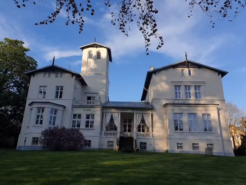 AGROTOURISM “Palace in Janów”