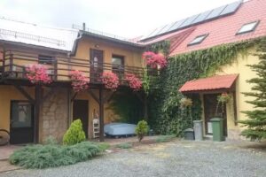 Agritourism Under the Yew Mountain