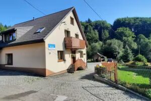 Apartment and Guest Rooms U Lusi