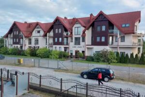 Lisi Jar Apartment (A11) – Damian Lademann