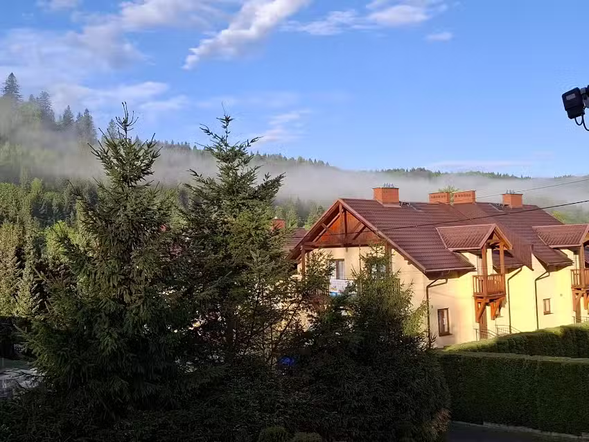 Apartment on the Sidelines