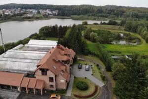 Alina Apartments und Tennisplatz