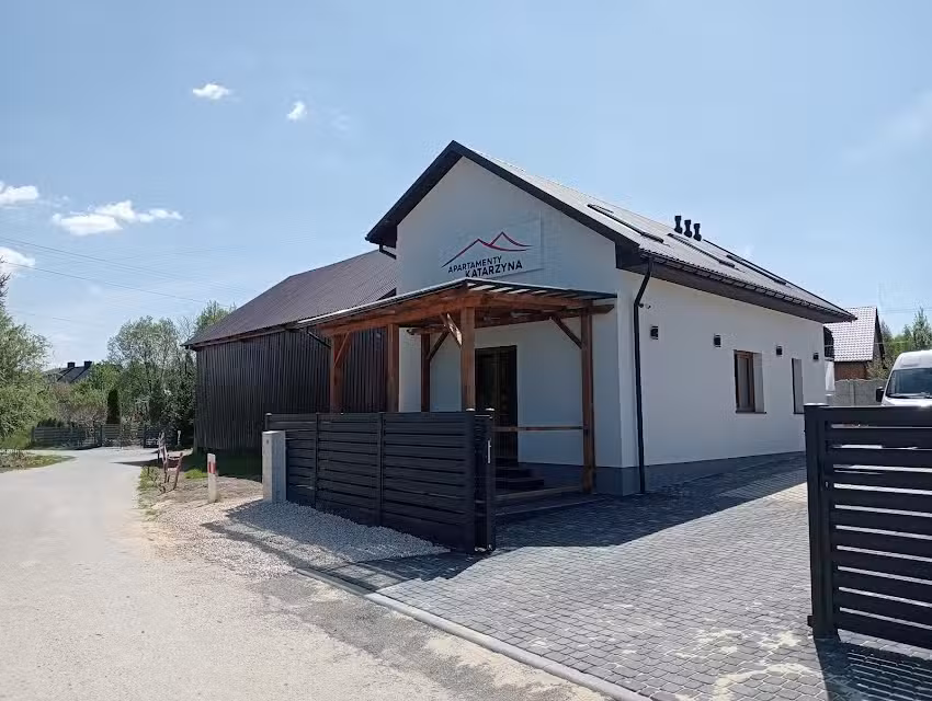 Catherine Apartments