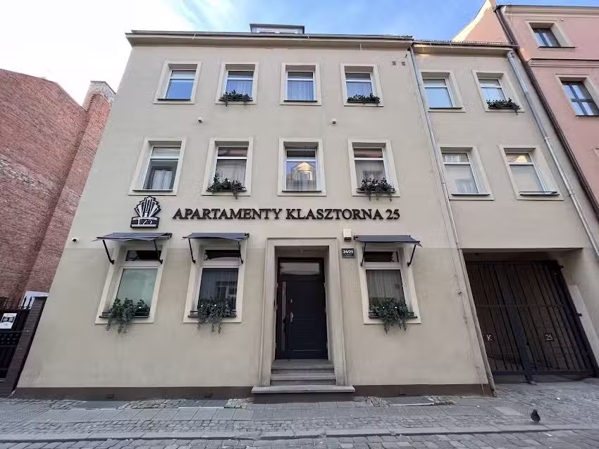 Klasztorna 25 Wohnungen