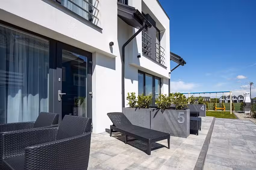 Coral Apartments
