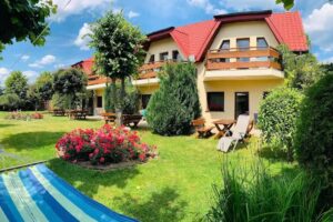 Apartamenty POD LIPAMI