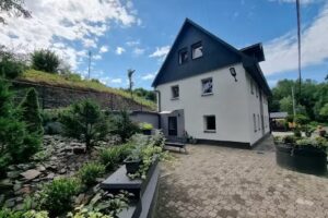 Salamandra Apartments