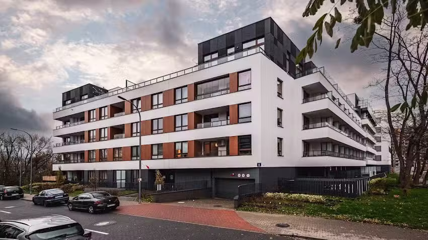 Sun & Snow Metro Park Apartments