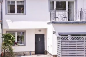 TOURIST APARTMENTS 25. Accommodation close to the city center, with additional free parking in the city center