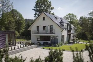 Apartamenty u Harrego Noclegi Pokoje SPA Sauna Balia Ogrodowa Rowery Plac Zabaw Ogród