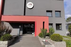 Automobil Hotel