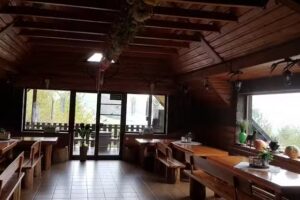 Shepherd’s hut “White Deer”