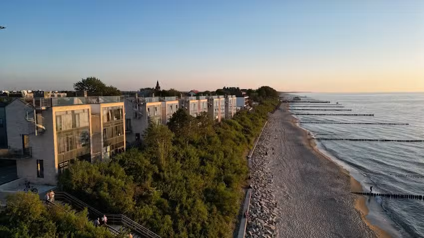 BOULEVARD USTRON MORSKIE by Zdrojowa