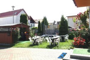 Ganzjährig geöffnetes Ferienhaus und Hotel