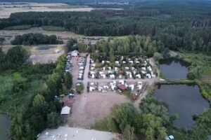 Campingplatz Marina – Ferienhäuser und Wohnmobilstellplätze