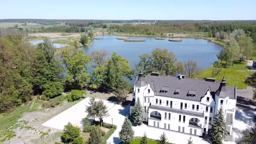 Castle Lakes – Ferienwohnungen und Angelplatz