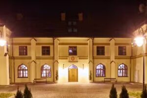 Kordegarda Tourist Service Center in Dowspuda