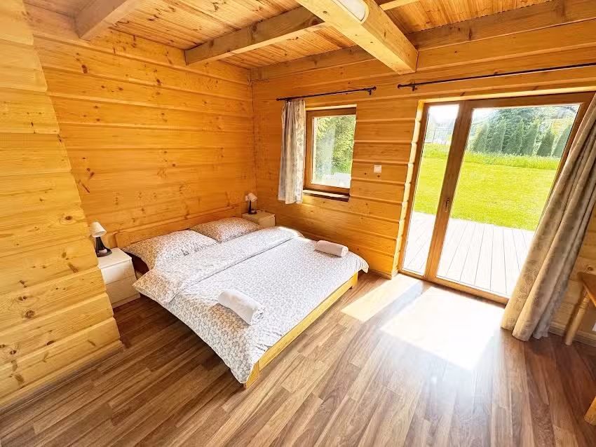 Chata Wilka – a year-round, exclusive log house with 3 bedrooms in the Bieszczady Mountains