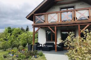 Chata Zacizne – a country house by the sea