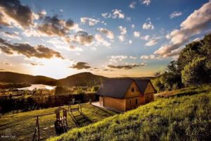 Cottages on Cholewica
