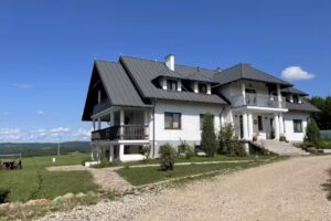 Yew Sioło Unterkunft