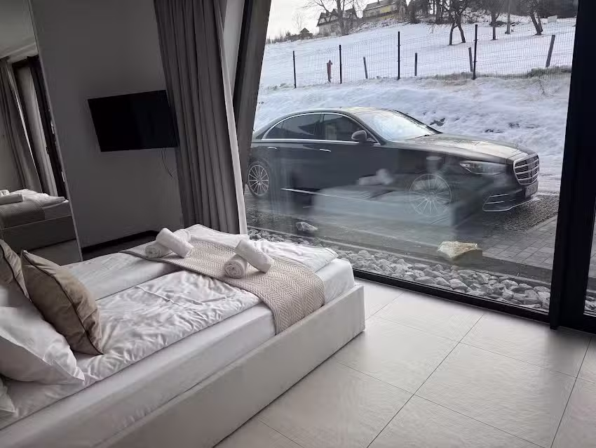 Crystal Pine Spa – LoftAffair Collection