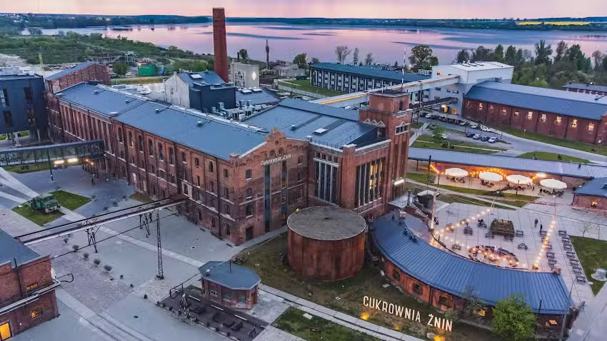 Żnin Sugar Factory | hotel and conference space | facility for families with children