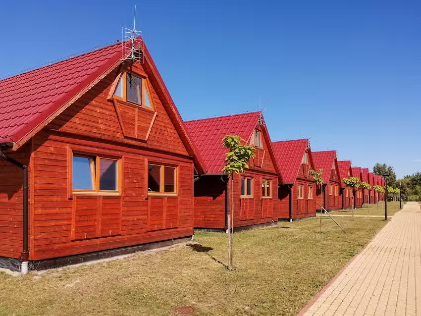 Dadaj Sommercamp – ganzjährig geöffnete Sommerhäuser