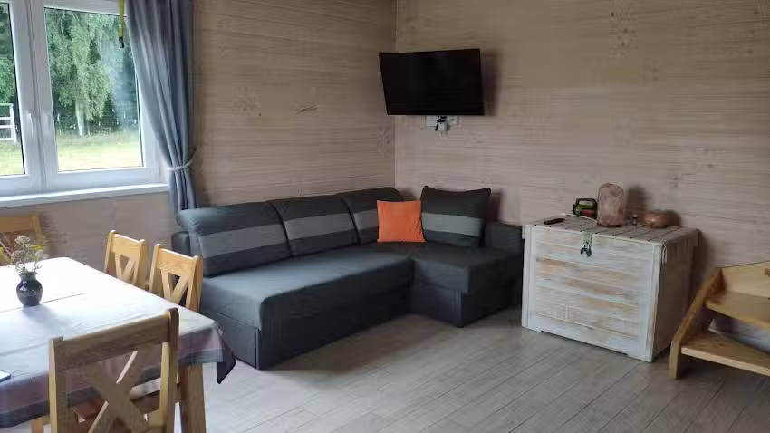 Ganzjährige Ferienhäuser in Wielin am Wielin-See in der Nähe von Polanów