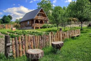 DoliAnna, Lasowe Housing Estate 57B