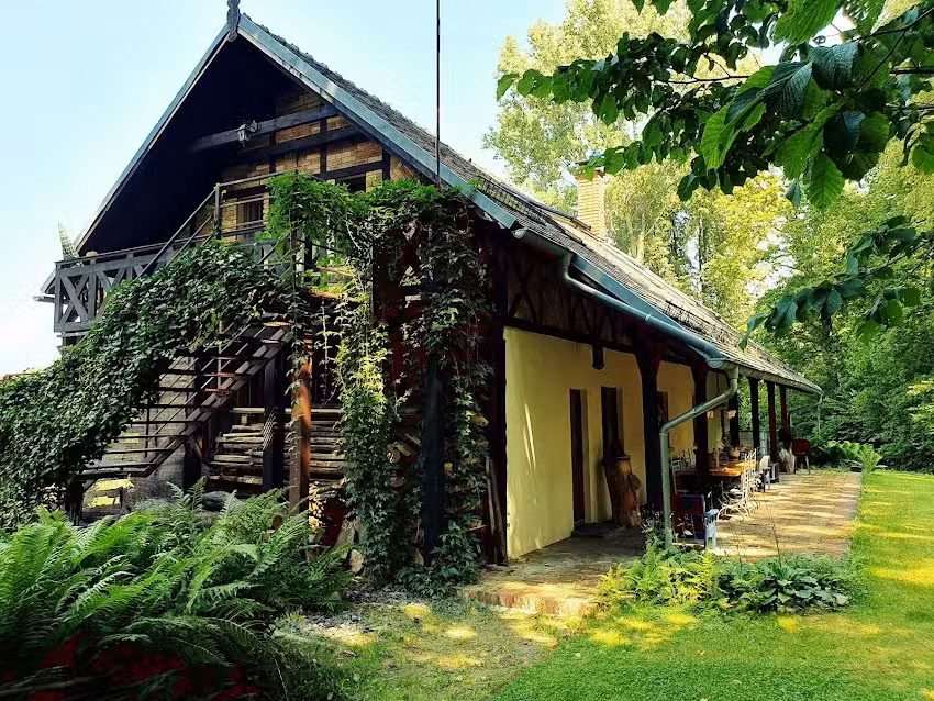 G&auml;stehaus &bdquo;Lazy&ldquo;