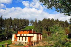 Ein Haus am Anfang der Welt.