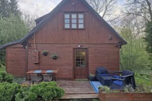 Haus unter den Apfelbäumen