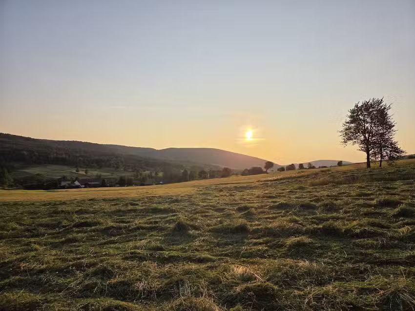 Haus unterhalb von Mareszka – Unterkunft Bartne