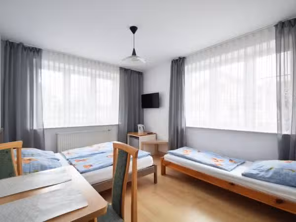 House Under the Pines. Guest rooms.