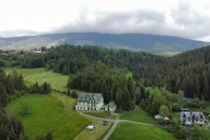 Dom Rekolekcyjny Trzy Jaskółki w Kiczorach