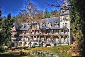 GIGANT 1882 Holiday Home – accommodation with meals