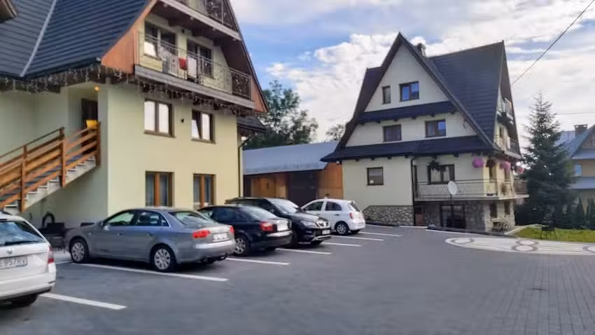 Lassakowka Holiday Home