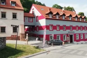 Dom Wypoczynkowy „Pod Fortami” Srebrna Góra