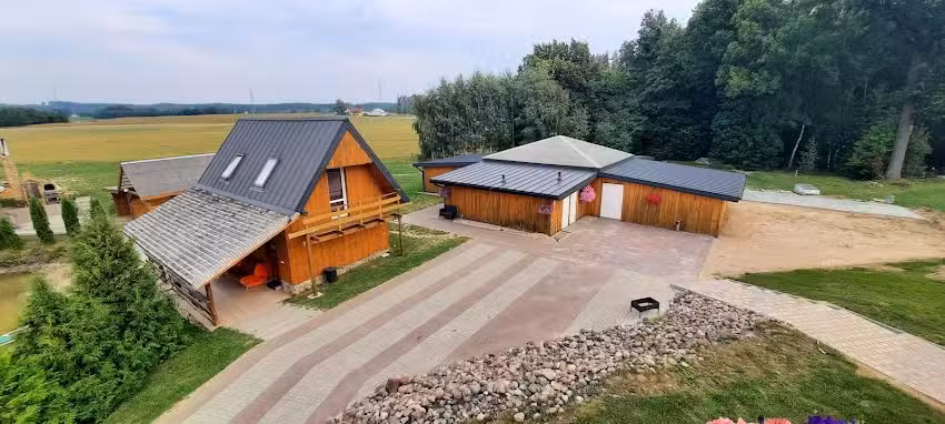 The Cottage Under the Acacias