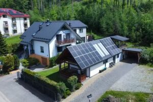 EIN HAUS UNTER DEN FIEBEN