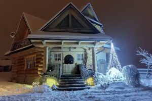 Das Hasenhäuschen in der Nähe von Miedza