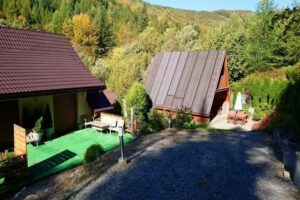 Cottages & Apartments by the Stream