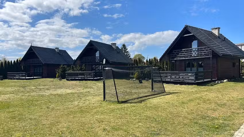Ganzjährig nutzbare Ferienhäuser und Apartments am Stausee